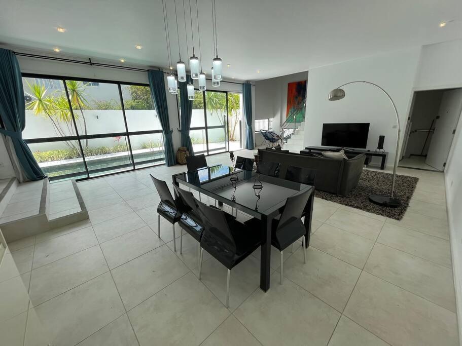 Villa Moderne A Trou Aux Biches Εξωτερικό φωτογραφία