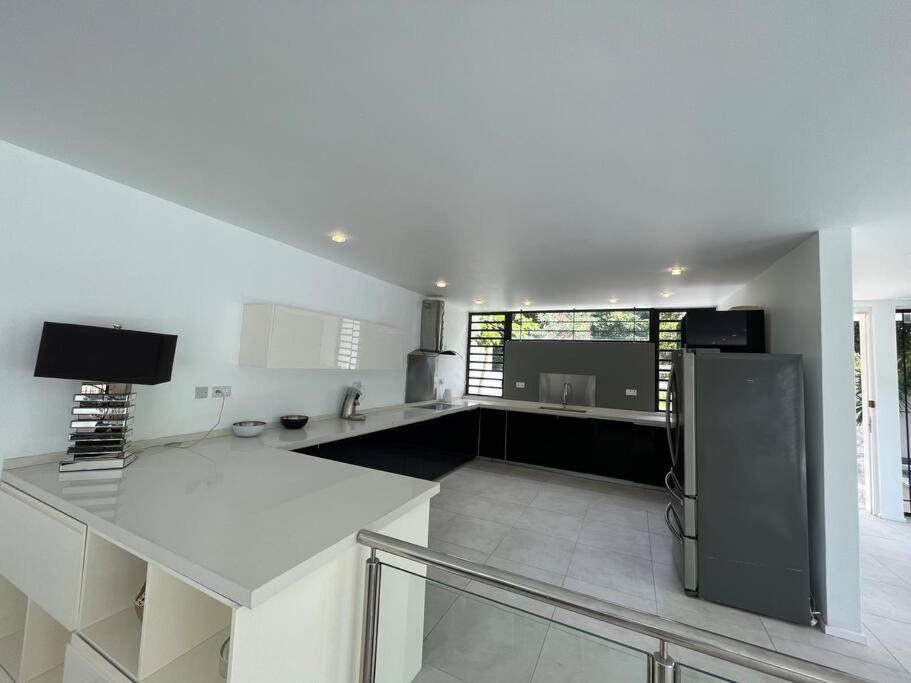 Villa Moderne A Trou Aux Biches Εξωτερικό φωτογραφία